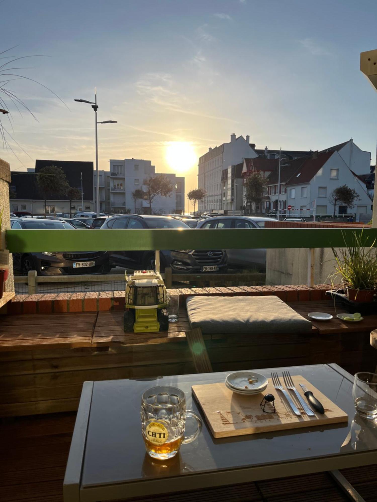 Agreable Appartement Et Terrasse A 2 Pas De La Mer Wimereux Exterior foto